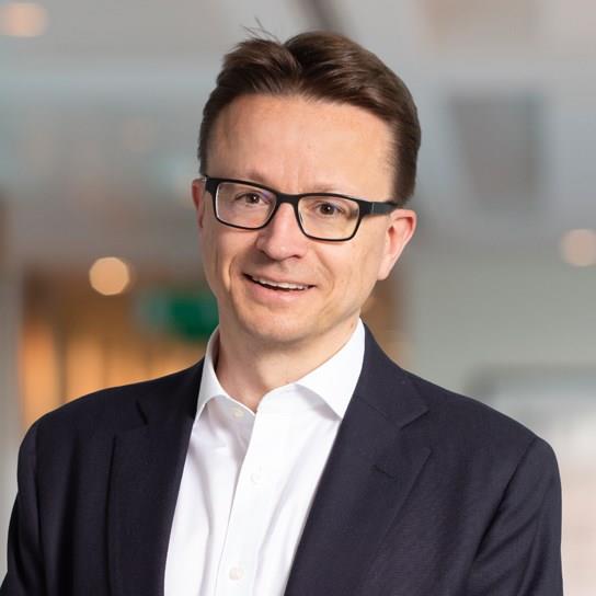 <b>Michael Roberts</b>